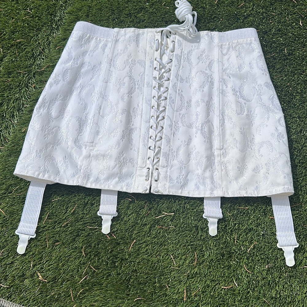 Chalice Corset romantic heirloom White Lace-Up Corset Belt bottom girdle 30”